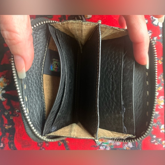 Fendi Authentic Selleria Mini Zip Around Wallet - Picture 4 of 9